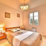 Vakantiehuis Domino By Interhome