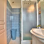 Vakantiehuis Domino By Interhome *