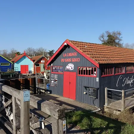 Domino By Interhome Saint-Georges-d'Oleron